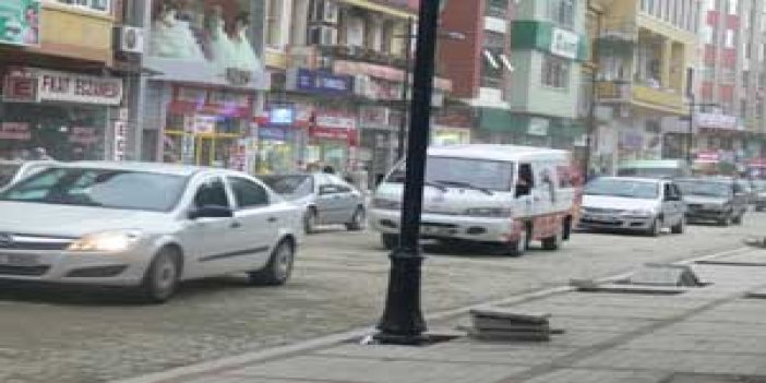 Rizede Trafik Felç Oldu