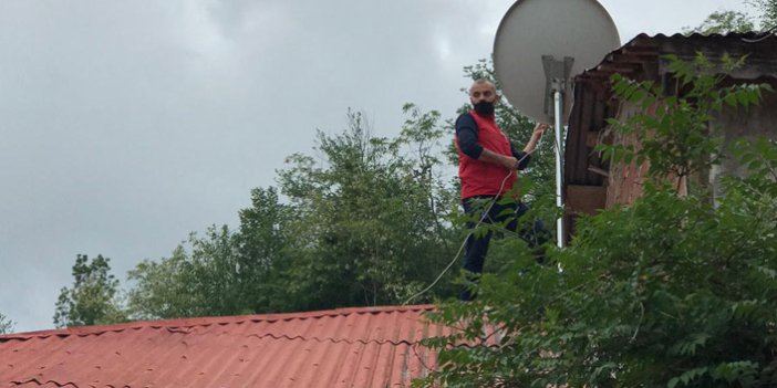 Vatandaş istedi Trabzon'da vefa çatıya çıktı