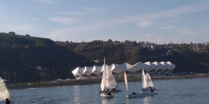 Trabzon'da yelken heyecanı yaşandı