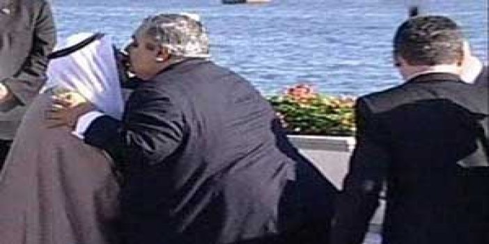 İstanbul'da liderler öpüştü!
