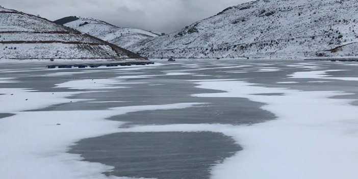 Bayburt’ta nehir ve göletler dondu