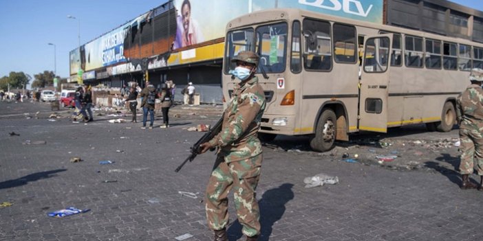 Güney Afrika'da ölü sayısı 212'ye yükseldi