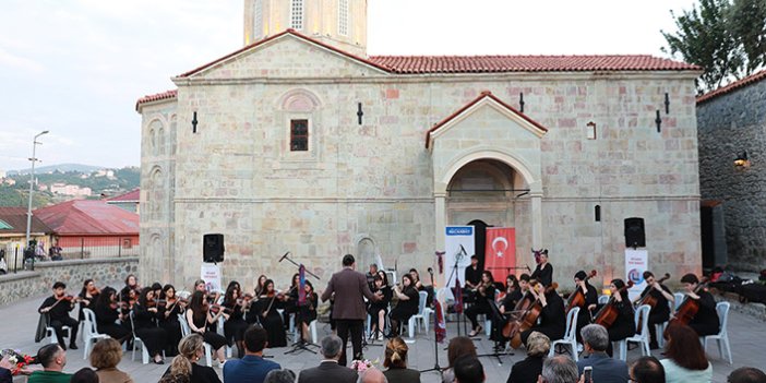 Trabzon'da konser düzenlendi