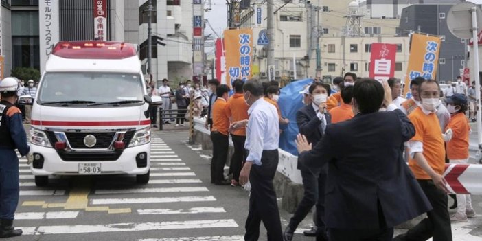 Japonya eski Başbakanı Abe Şinzo hayatını kaybetti