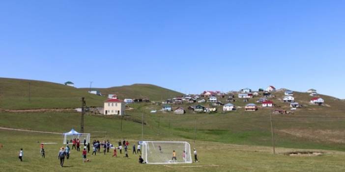 Gümüşhane'de yayla çocukları spora doydu