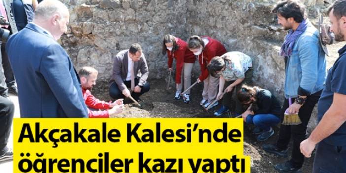 Akçaabat Akçakale Kalesi’nde öğrenciler kazı yaptı. Foto Haber