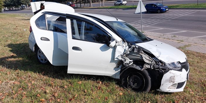 Samsun'da kaza yaptı! Araçtan inip bakın neden kaçtı