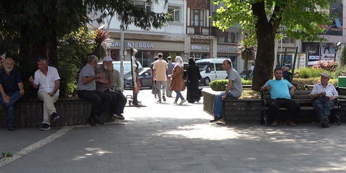 Rize'de bir ilk! Konser yağmurdan değil aşırı sıcaklardan ertelendi