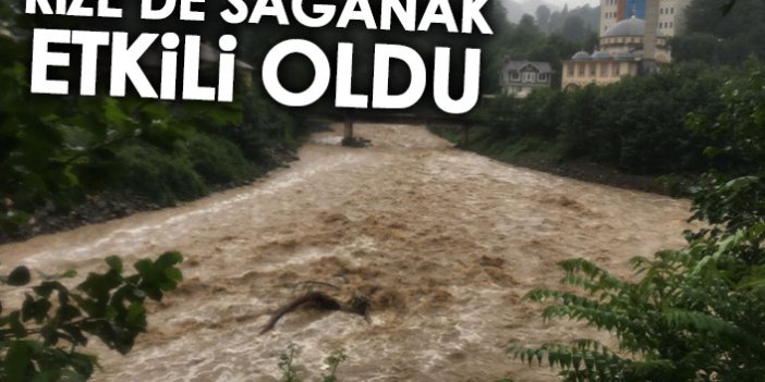 Rize’de sağanak etkili oldu