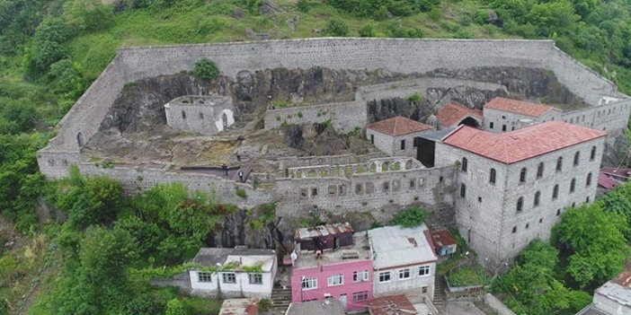 Trabzon'da turizm merkezlerine ziyaretçi akını