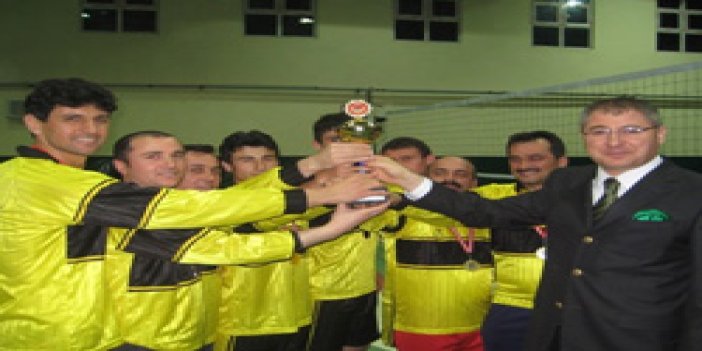 Bahar kupası voleybol turnuvası