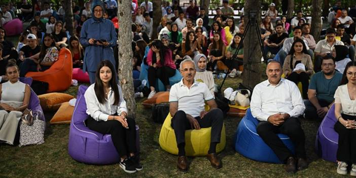 Bakan Uraloğlu'ndan gençlere tavsiye "Mutlaka öğrenin"