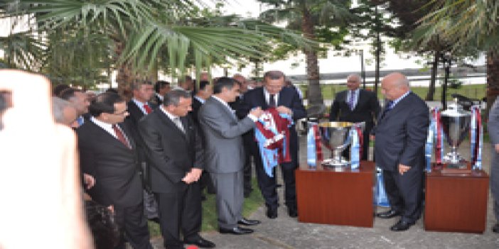 Erdoğan'a Şenol Güneş forması