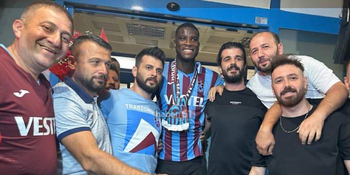 Trabzonsporlu taraftarlardan Onuachu için ilginç önlem! Tabure ile geldiler