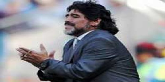 Herkes Maradona'ya karşı!