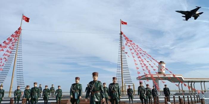 Cumhuriyet'in 100. Yılında Solo Türk Samsun semalarında