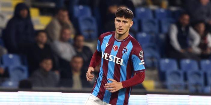 Trabzonspor'un genç yıldızı beklemede! Yönetim ne karar verecek