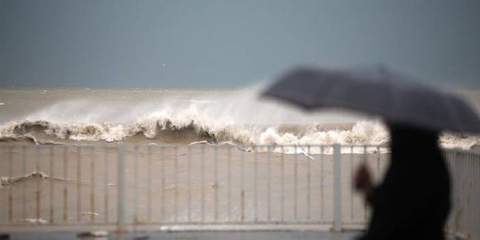 Meteoroloji uyardı! Trabzon'a kuvvetli sağanak ve fırtına bekleniyor