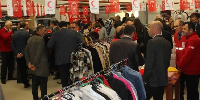 Artvin'de ihtiyaç sahibi öğrenciler için butik açıldı