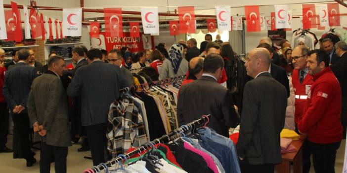 Artvin'de ihtiyaç sahibi öğrenciler için butik açıldı