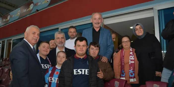 Trabzonspor maçının özel misafirleri! " Her anlamda yanlarında olmaya devam edeceğiz"