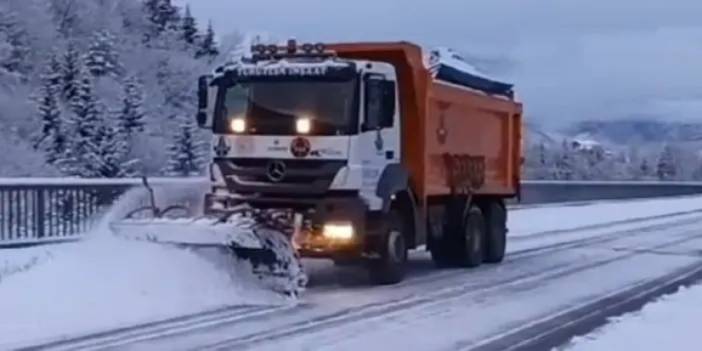 Artvin Sahara geçidi kara teslim! Ulaşım güçlükle sağlanıyor