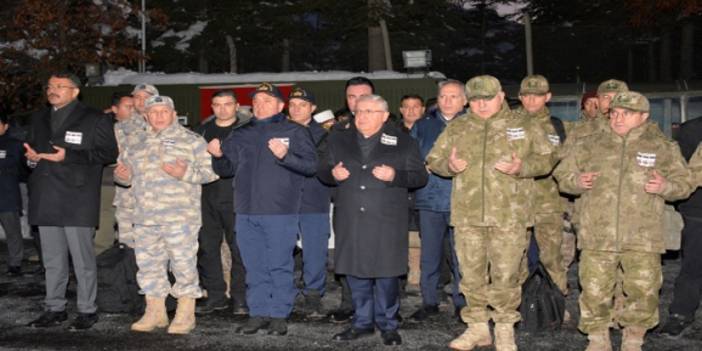 Irak'ın kuzeyinde şehit olan 6 asker Hakkari'de son yolculuğuna uğurlandı