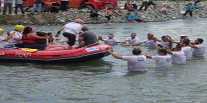 Rize'de rafting şenlikleri başladı