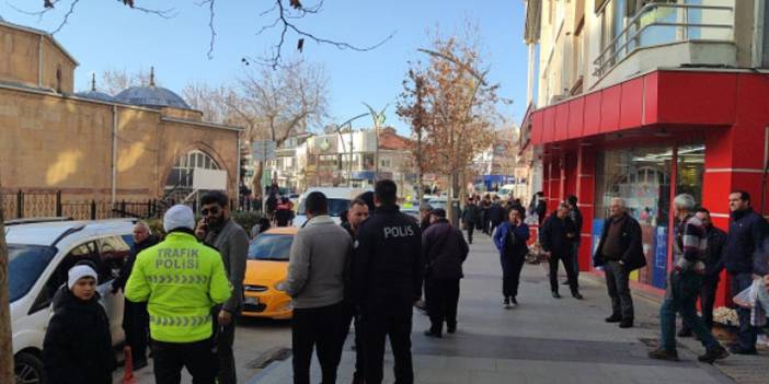 Kırşehir'de bankada sırası gelmedi! Akıl almaz bir hareket ile paniğe yol açtı