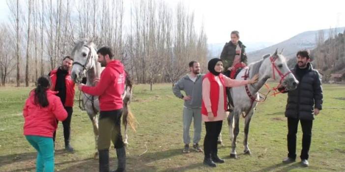 Bayburt'ta ilk defa atlarla tanıştılar! Doyasıyla eğlendiler