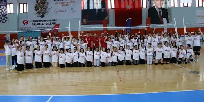 Türkiye’nin 33. Fabrika Voleybolu Gümüşhane’ye açıldı