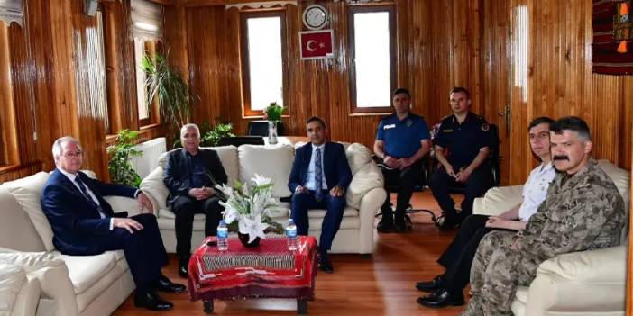 Trabzon Valisi Yıldırım'dan Tonya Belediye Başkanı Beşel'e ziyaret