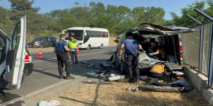 Tekirdağ'da işçi servisi kaza yaptı! Ölü ve yaralılar var