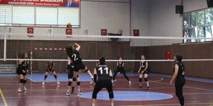 Akçaabat’ta voleybol turnuvası sona erdi