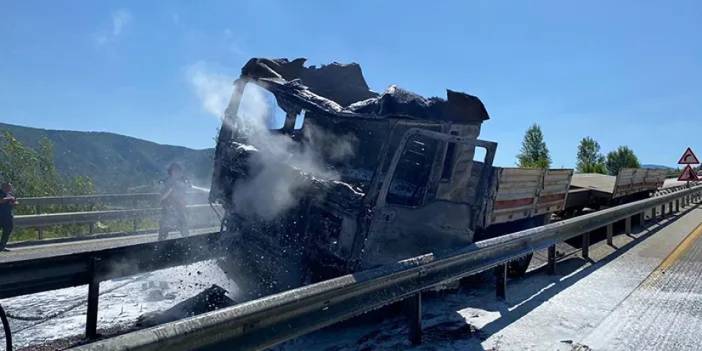 Çankırı'da tırdan düşen beton blok can aldı