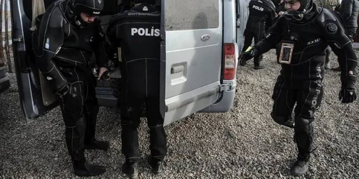 Samsun’da aracında ruhsatsız tabanca bulunan 2 kişi yakalandı