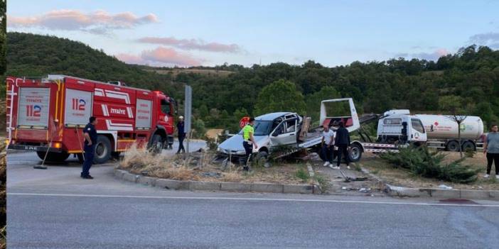 Samsun'da 2 otomobil çarpıştı! 9 yaralı 1 ölü