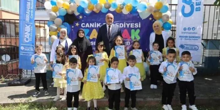 Samsun'da minikler karne hediyelerini Gazze'ye gönderdi