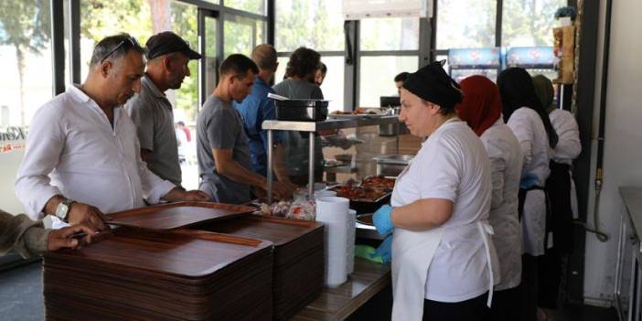 Samsun'da 153 restoranların üçüncüsü açıldı