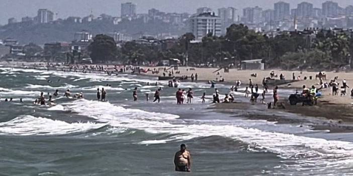 Samsun'da “denize girmeyin” uyarısı