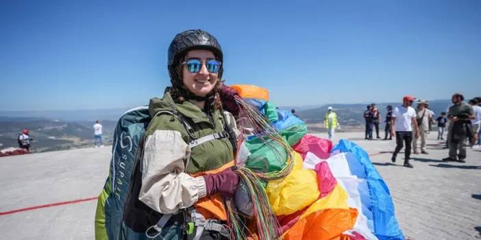 Artvin Vali Yardımcısı Şenoğlu’ndan gösteri uçuşu