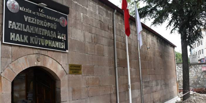 Samsun'da tarihi Taş Medrese binası bakım ve onarıma alındı