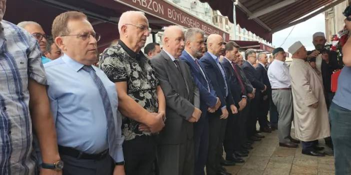 Trabzon Belediyesi Eski Başkanı Orhan Karakullukçu son yolculuğuna uğurlandı