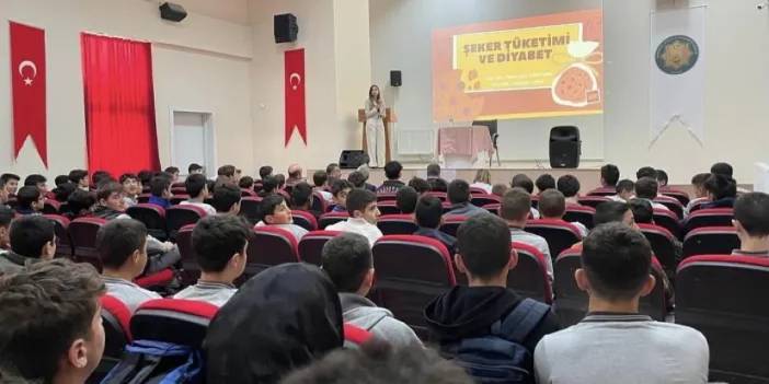 Bayburt’ta öğrenciler şeker tüketimi konusunda uyarıldı