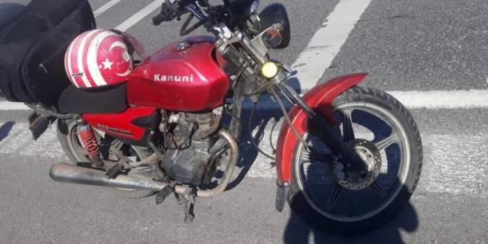 Samsun’da lastiği patlayan motosiklet kaza yaptı! 2 yaralı var