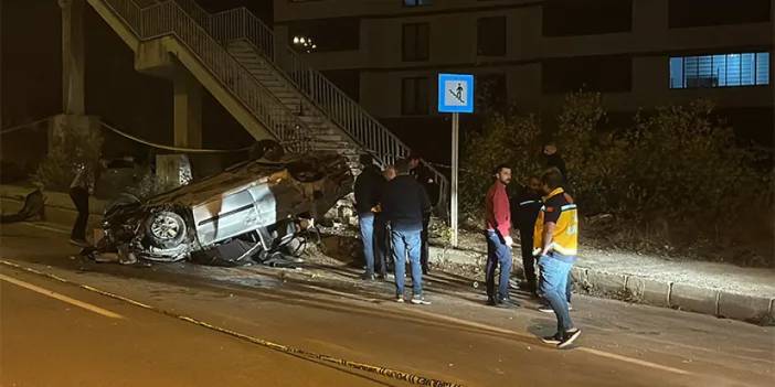 Bayburt'ta otomobil devrildi! Sürücüsü yaşamını yitirdi