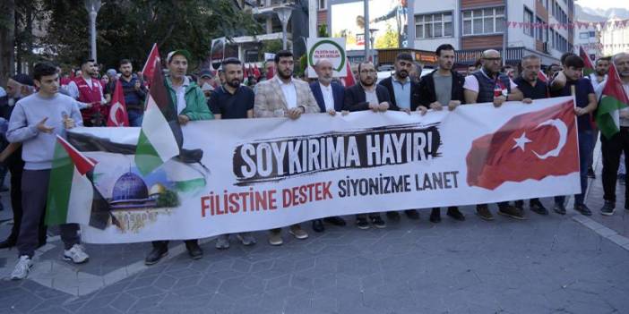 Gümüşhane'de Gazze için yürüyüş: "Filistin direnişine destek, işgale son"