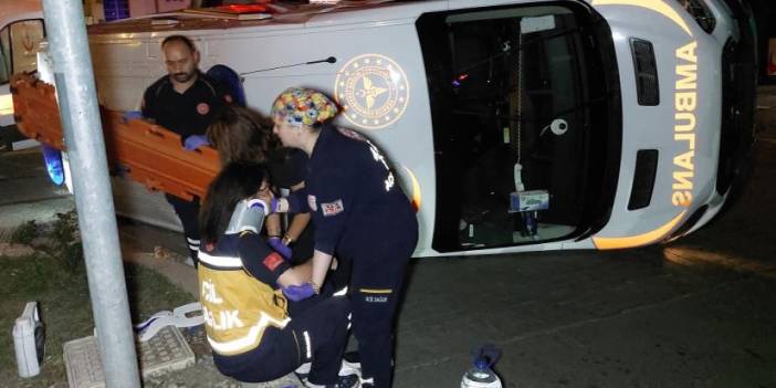 Samsun’da korkutan kaza! Tramvay ile ambulans çarpıştı