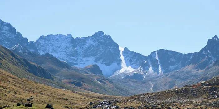 Rize'de doğaseverler o yaylaya akın etti