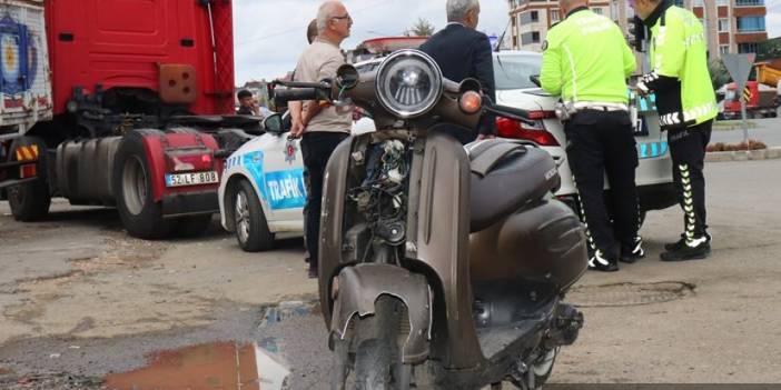 Ordu'da servis ve motosiklet çarpıştı! 1 yaralı